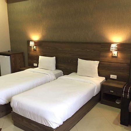 Primer Hotel Ереван Стая снимка