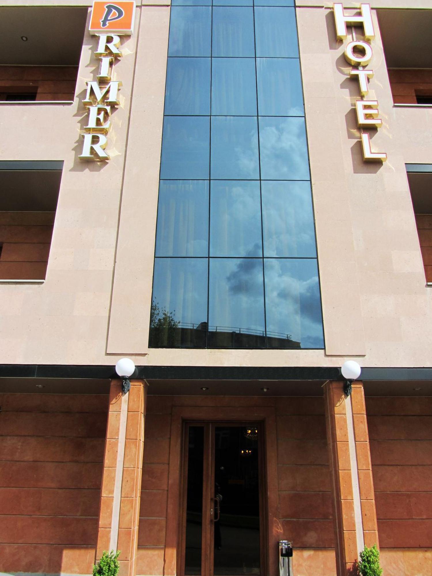 Primer Hotel Ереван Екстериор снимка