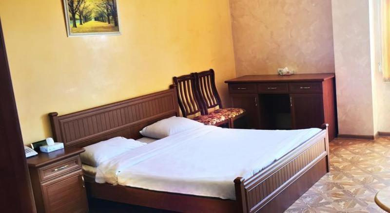 Primer Hotel Ереван Стая снимка