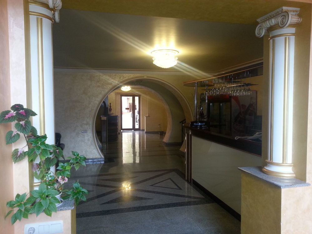 Primer Hotel Ереван Екстериор снимка