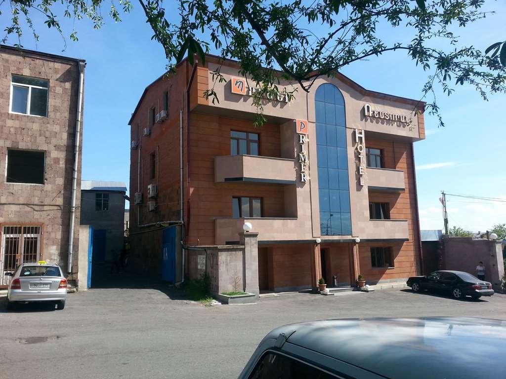 Primer Hotel Ереван Екстериор снимка