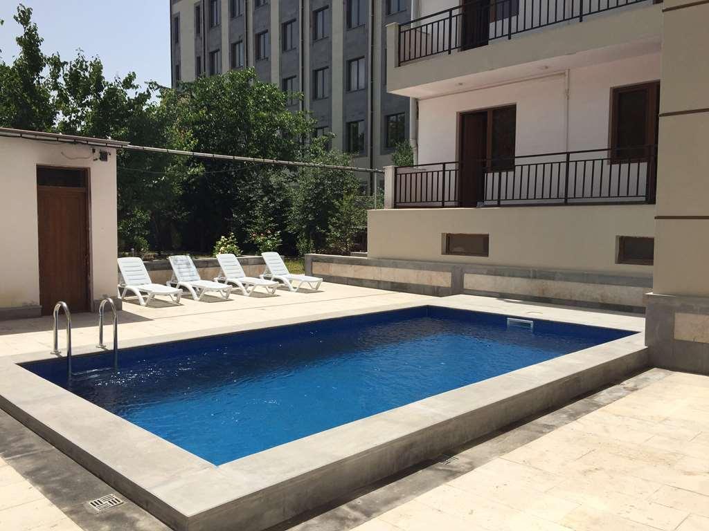 Primer Hotel Ереван Съоръжения снимка
